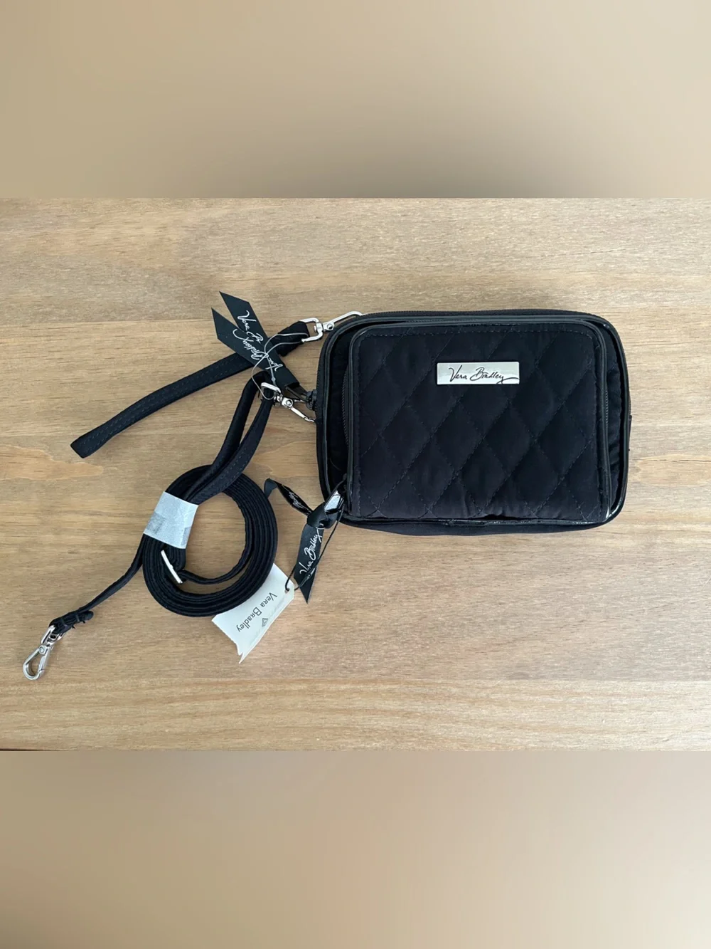 NWT VERA BRADLEY On the Square Crossbody Bag Wallet Wristlet Black Quilted Phone